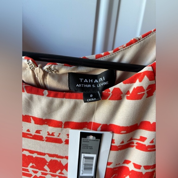 TAHARI Arthur S. Levine Dress  Stretch Knit Tie Belt Ruched Flutter Dolman S:8 - Picture 4 of 5